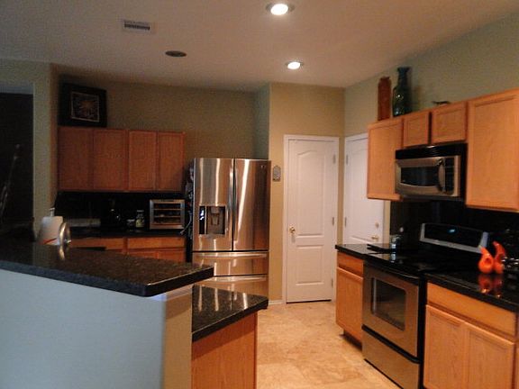 4th image of 3701 Providence Dr