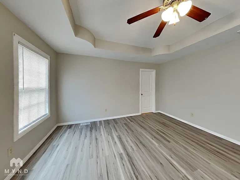 111 N Peach Brk — Photo 11