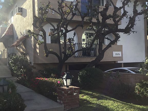 2nd image of 3515 Mentone Ave APT 2