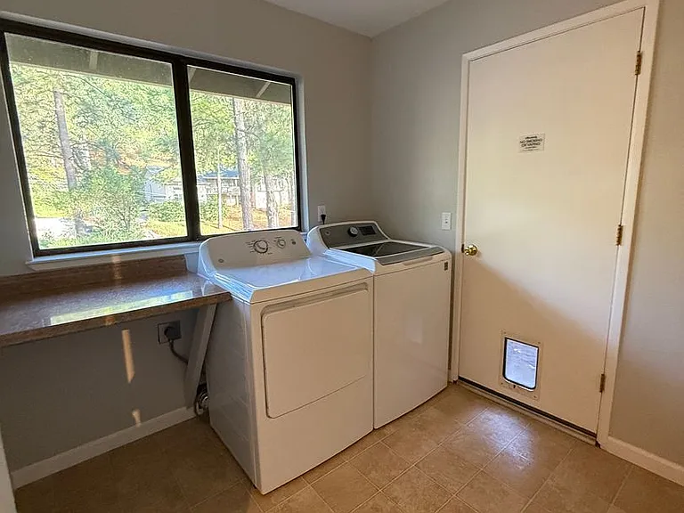 17425 Alexandra Way — Photo 39
