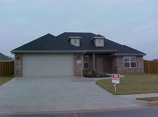 131 Halleck Coach Rd, Centerton, AR 72719