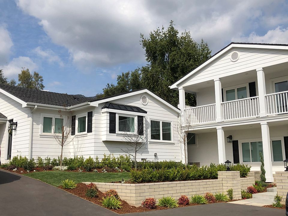 1st image of 4824 Palm Dr