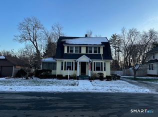 1 Fernwood Street, Wethersfield, CT 06109