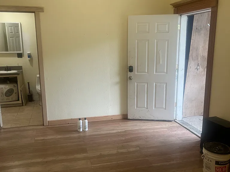 5811 NE Landerholm Rd — Photo 10