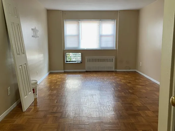 (undisclosed Address), Bronx, NY 10467