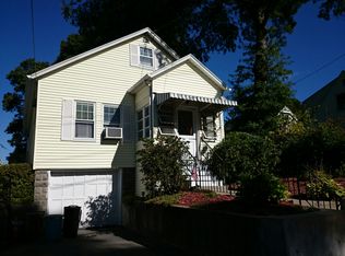 9 Tarleton Rd, West Roxbury, MA 02132