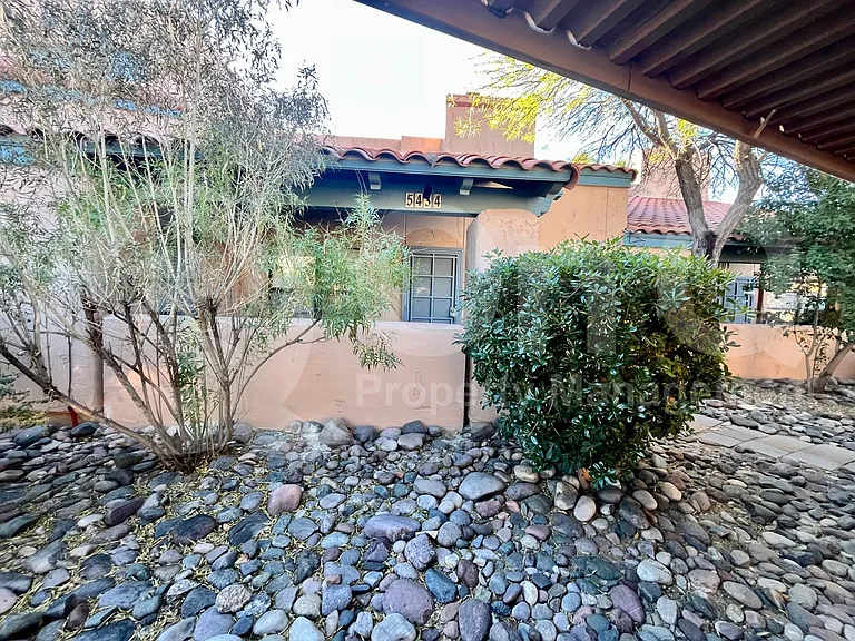 5434 N Via Del Arbolito — Photo 26