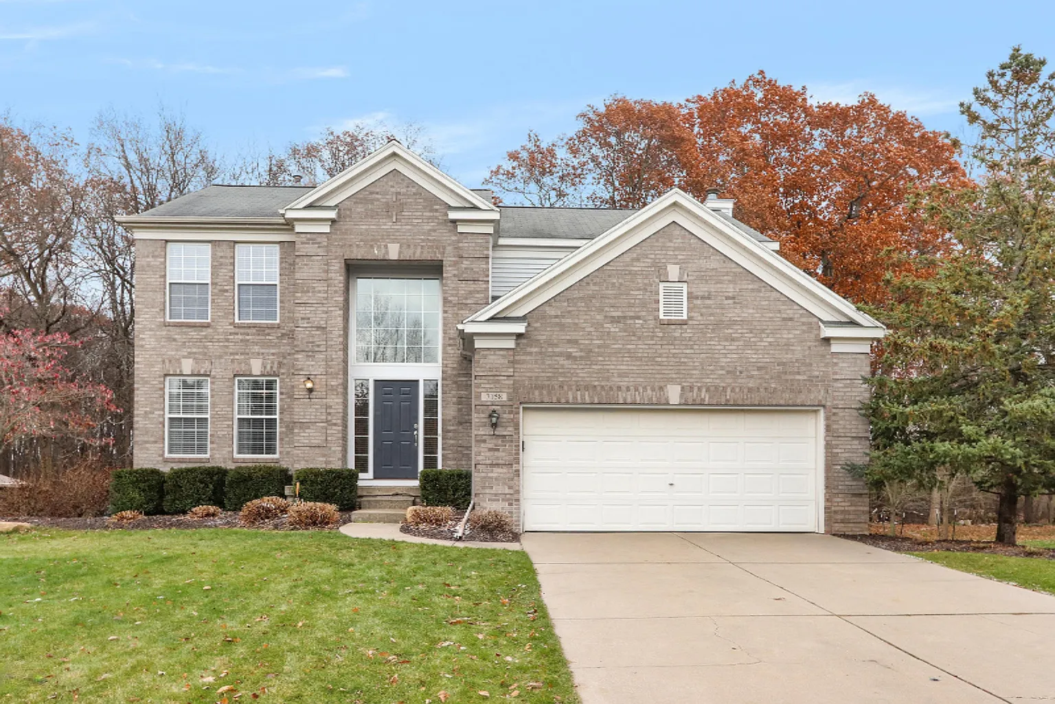 7158 Concolor Dr NE photo 1