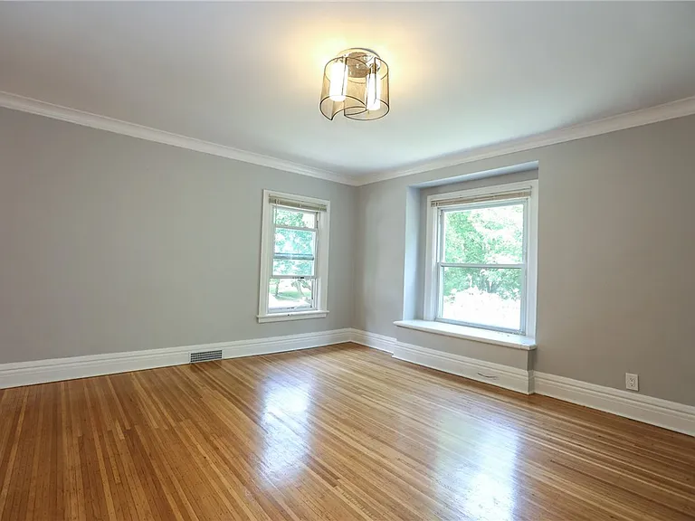 29 Birch Cres #UP — Photo 10