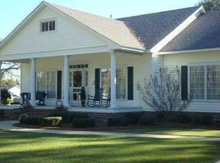 704 Lipscomb St, Marion, SC 29571