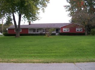 5561 Blue Grass Ln, Saline, MI 48176