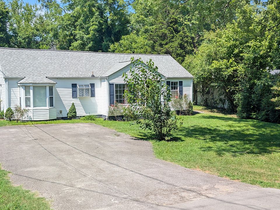 1st image of 76 E Thompson Ln