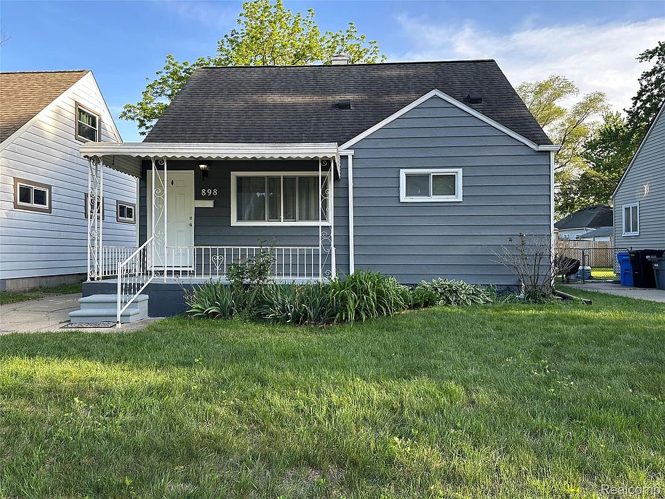 1st image of 898 E Barrett Ave