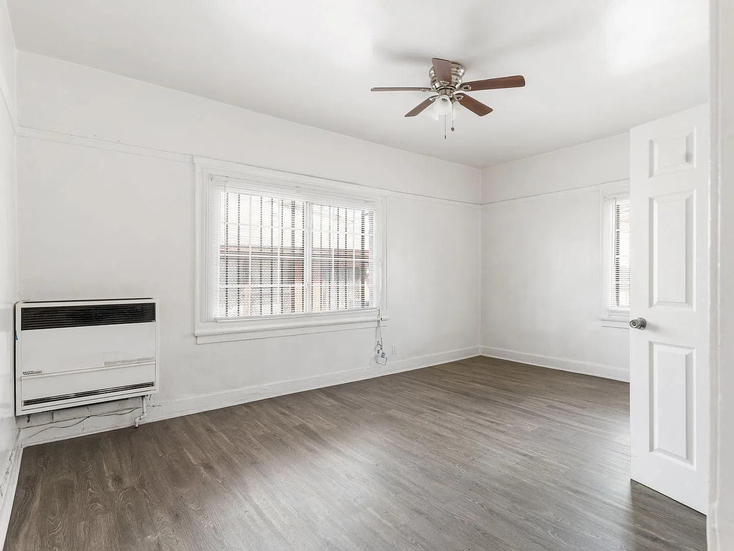 1424 Chestnut Avenue — Photo 3