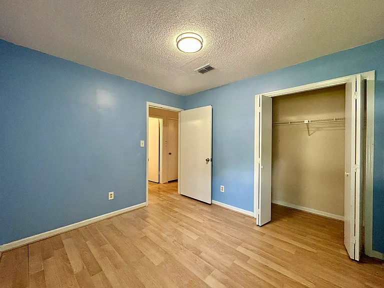 19 Briar Gate Ln — Photo 26