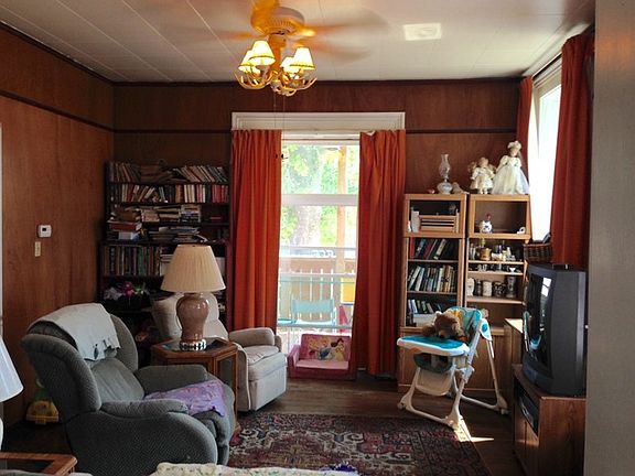 4th image of 1207 6th St