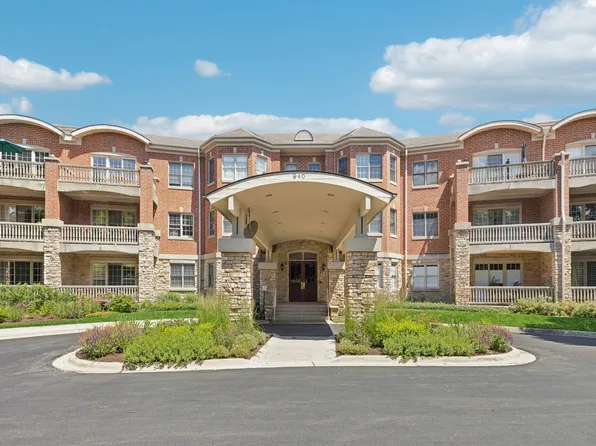 940 Augusta Way APT 315, Highland Park, IL 60035