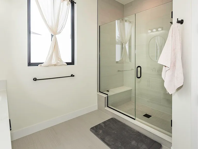 1858 Upland Dr — Photo 30