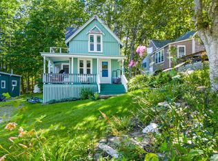 11 Park St, Lincolnville, ME 04849