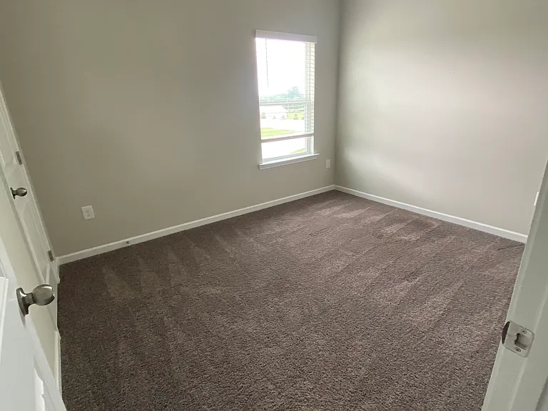 228 Monroe Fields Dr — Photo 38