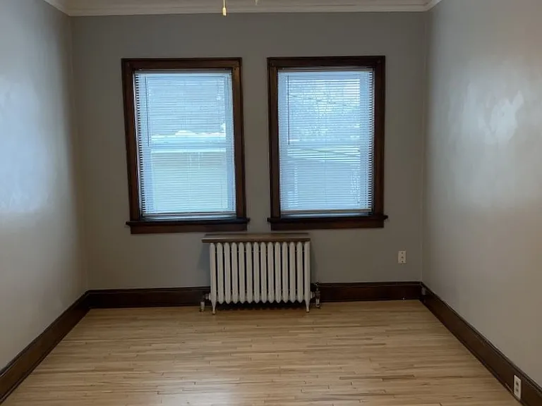 305 N 12th Ave E — Photo 14