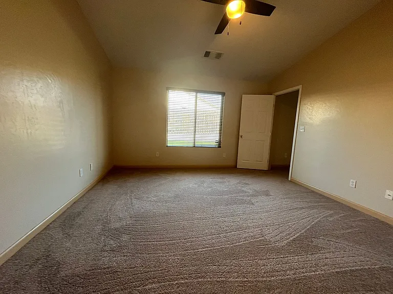 1030 S Vista St — Photo 15