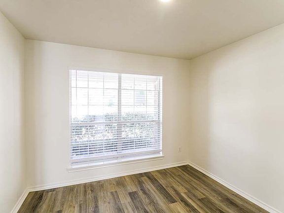 2nd image of 2710 Eros Ln
