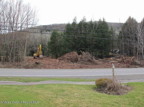 57 South Street, Windham, NY 12496