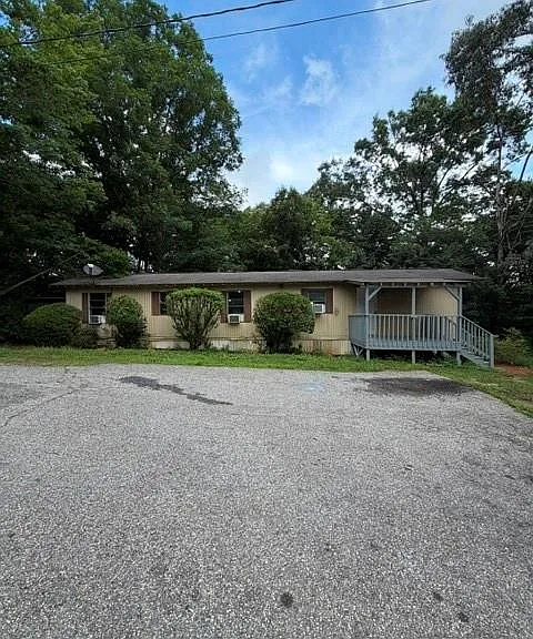 253 Blair Ridge Rd — Photo 1