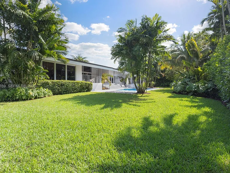 5780 Las Palmas Dr — Photo 41