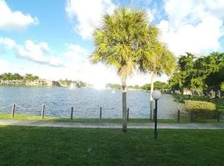 516 Briarwood Cir #1-51, Hollywood, FL 33024