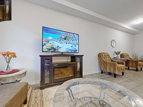 2nd image of 5672 Dorchester Rd #26