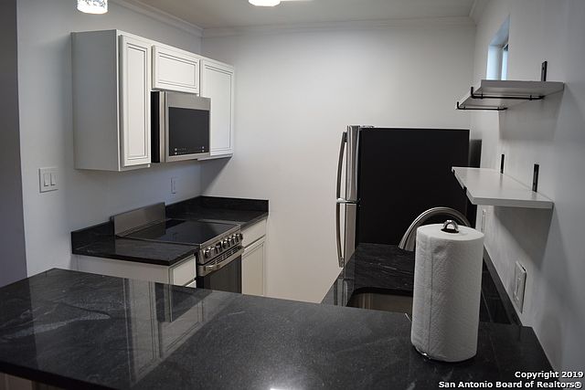 1st image of 310 Stieren St APT 2