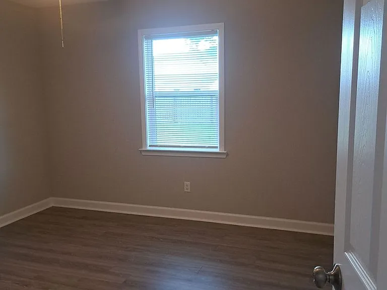5921 Howard Rd — Photo 14