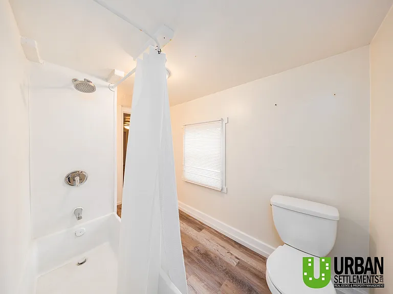 370 E 8th Ave #C — Photo 6