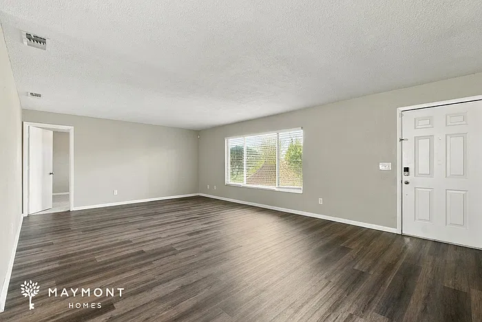 2 bed, 2.0 bath, 1554 sqft, $1,970 — Photo 4