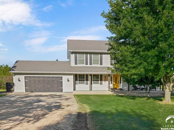 992 E 750th Rd, Lawrence, KS 66047