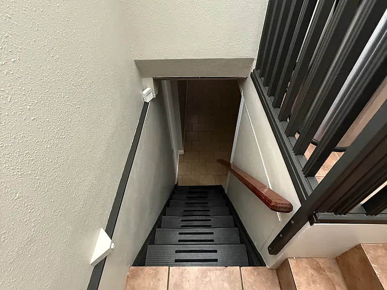 923 S 21st Ave — Photo 34
