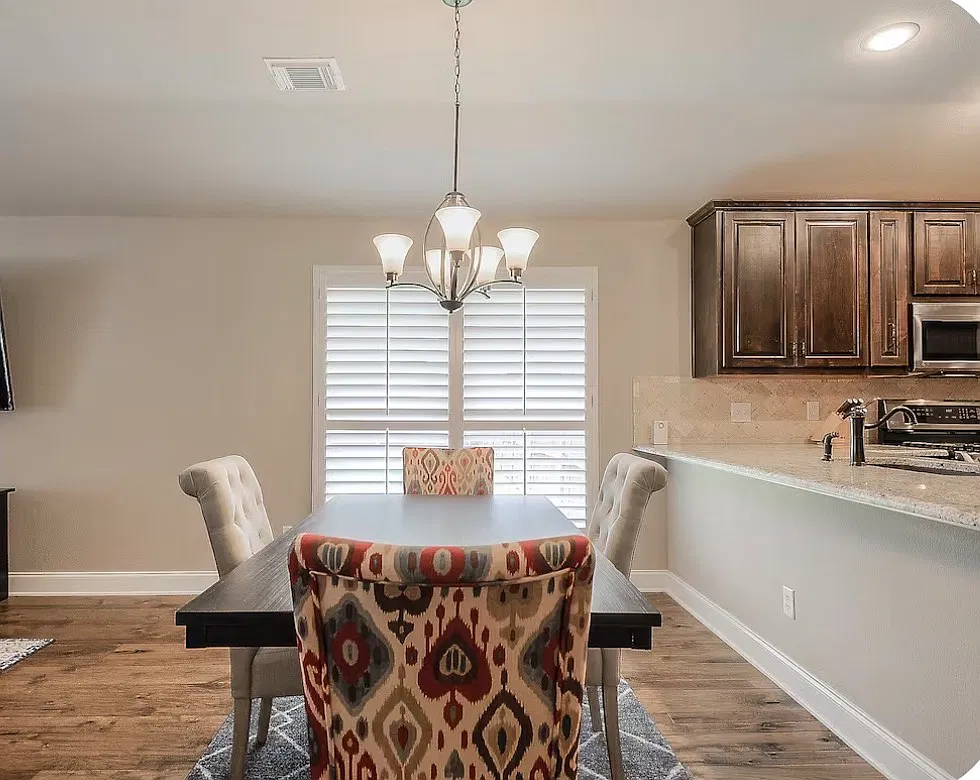 3 bed, 1786 sqft, $2,850 — Photo 4