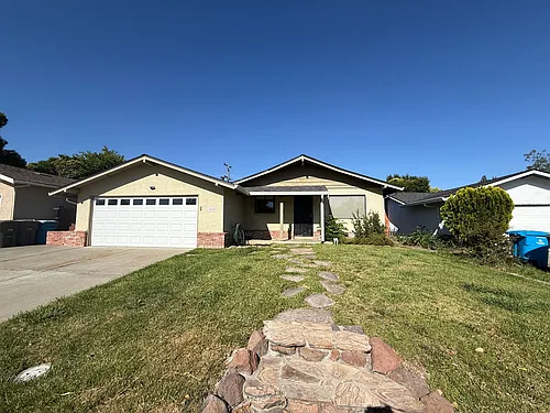 309 Plum St Photo 1