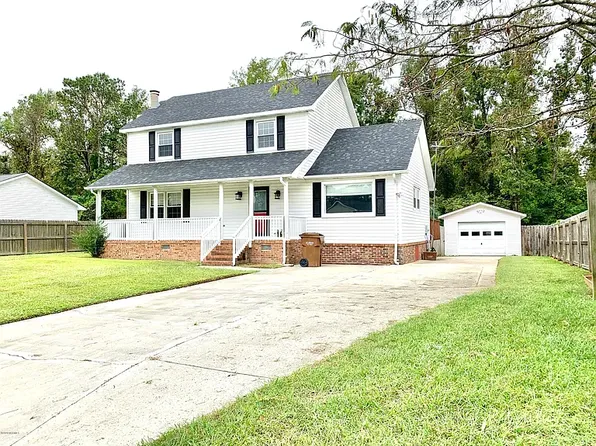 104 Balsam Rd, Jacksonville, NC 28546