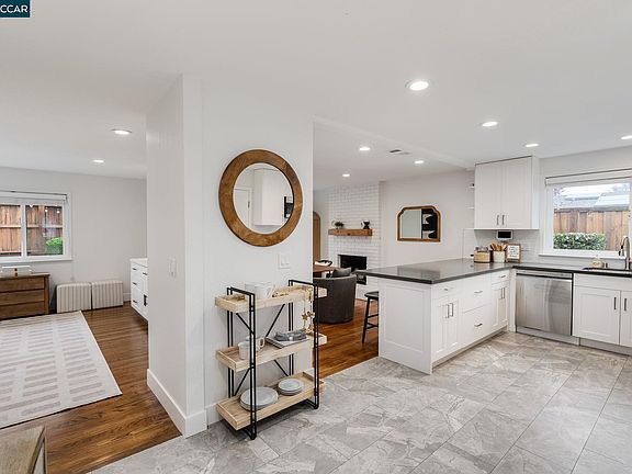 4th image of 9695 Ashby Way