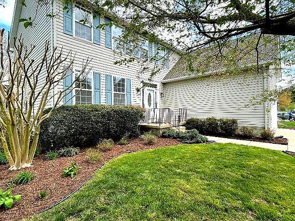 2nd image of 22130 Goldenrod Dr