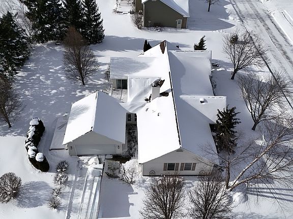 4th image of 5029 Westbury Farms Dr