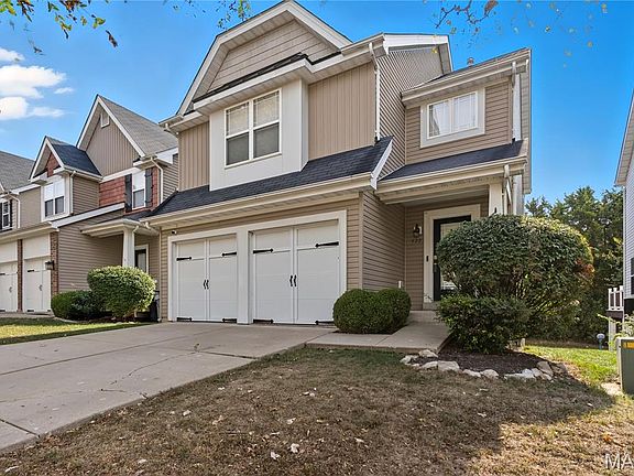 2nd image of 422 Parkgate Dr