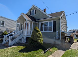 27A 1st Ave #A, Halethorpe, MD 21227