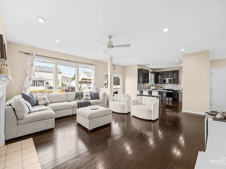 1445 Waterside Dr — Photo 8