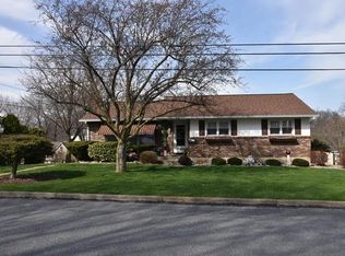 250 E 2nd St, Wind Gap, PA 18091