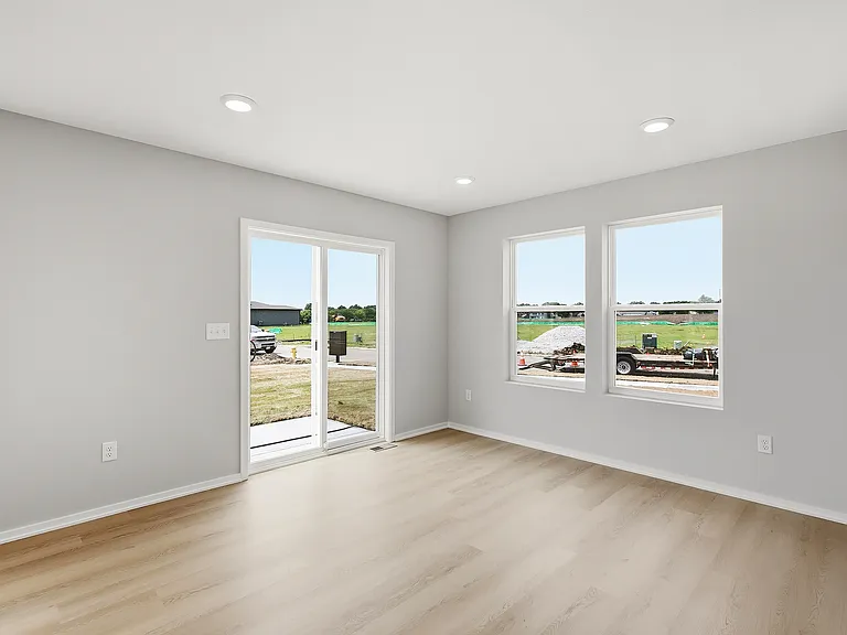 1424 SE Vantage Point Dr — Photo 12