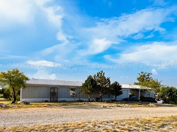 110 E Lobo Dr, Silverton, TX 79257